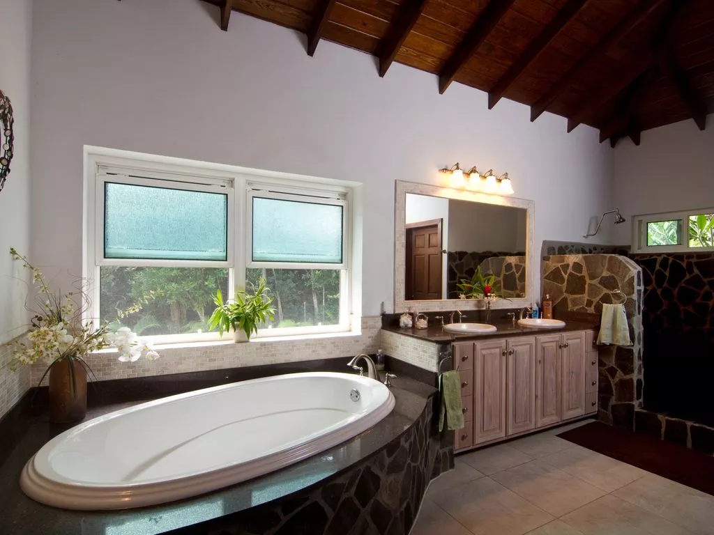 Bay Tree Luxury Villa